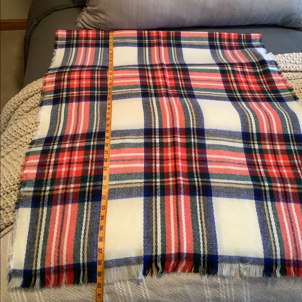 Winter White Plaid Scarf - Picture 5 of 6